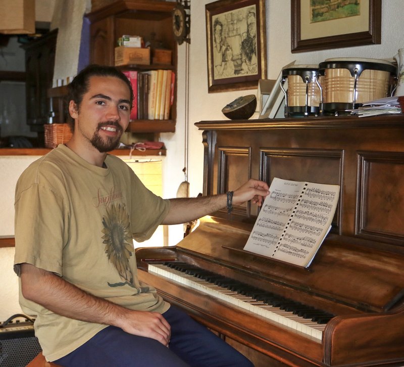 Miquel Nieto Miquel Nieto